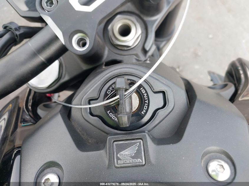 2022 Honda Cb1000 Ra VIN: JH2SC8015NK400260 Lot: 43279276