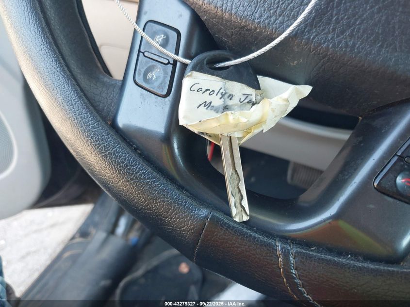 2011 Kia Sorento Lx VIN: 5XYKT3A1XBG073012 Lot: 43279327