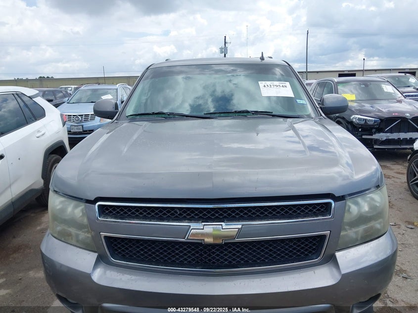 2008 Chevrolet Suburban 1500 Lt VIN: 1GNFC16J88J220734 Lot: 43279548