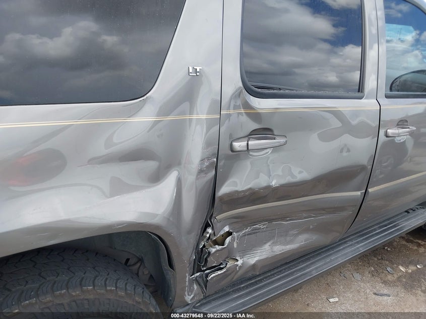 2008 Chevrolet Suburban 1500 Lt VIN: 1GNFC16J88J220734 Lot: 43279548