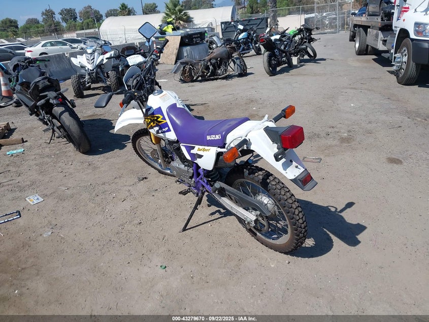 1998 Suzuki Dr200 Set white enduro_bike null JS1SH42A5W2100441 photo #4