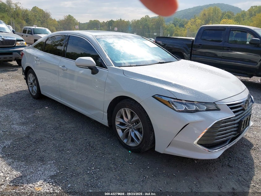 2022 TOYOTA AVALON XLE - 4T1AZ1FB3NU085226