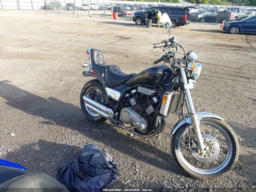 JS1VV71L9F2103935 1985 Suzuki Gv1200 auction photo 1