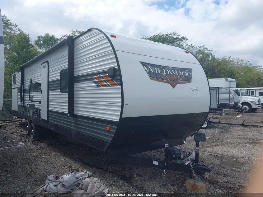 2022 FOREST RIVER RIVER WILD  (VIN: 4X4TWDJ26N8809945)