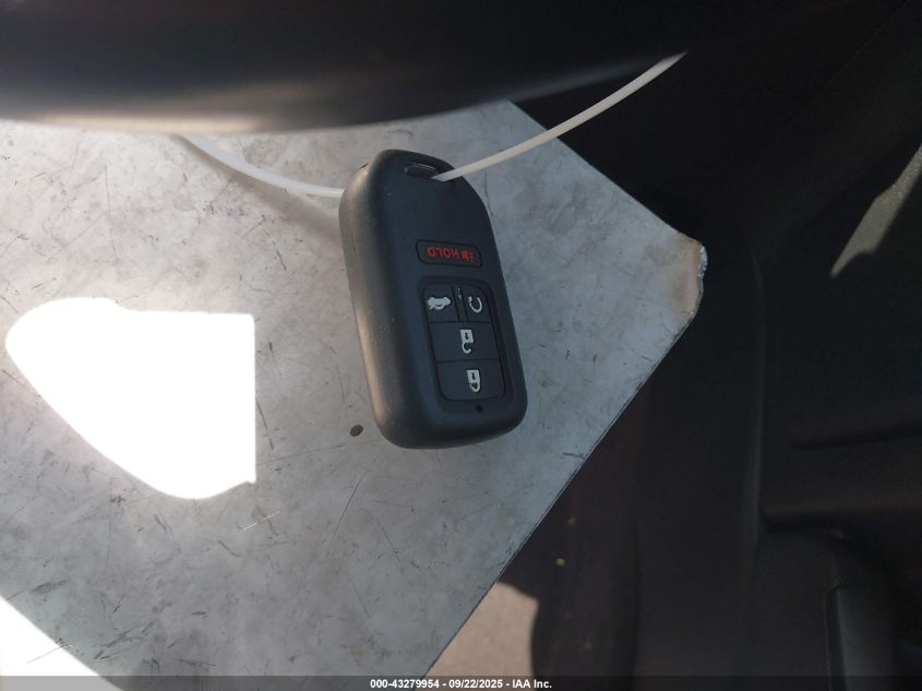 2017 Honda Cr-V Touring VIN: 2HKRW1H98HH516555 Lot: 43279954