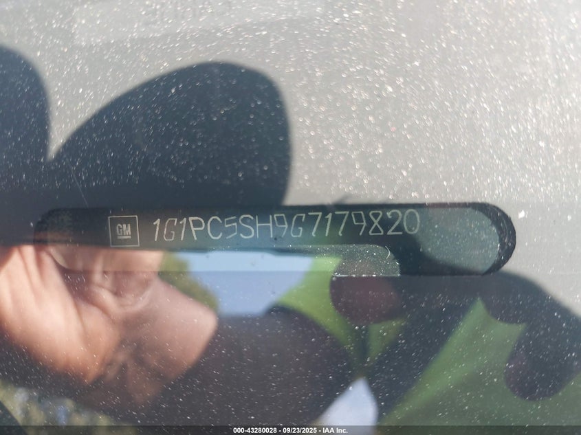 2016 CHEVROLET CRUZE LIMITED LS AUTO - 1G1PC5SH9G7179820