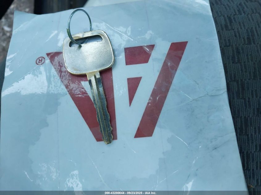 2005 Toyota Tundra Sr5 V8 VIN: 5TBDT44165S472400 Lot: 43280044