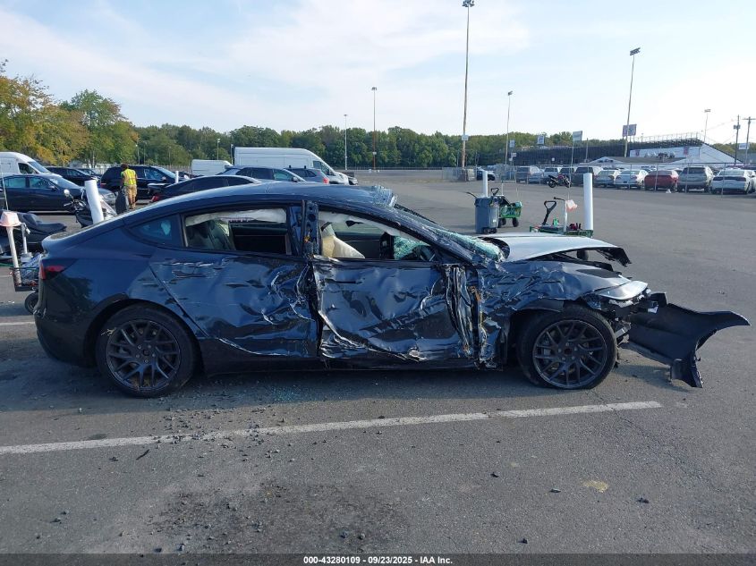 2025 Tesla Model 3 Long Range Rear-Wheel Drive VIN: 5YJ3E1EA1SF882970 Lot: 43280109