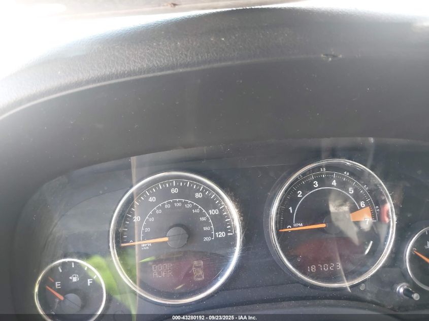 2014 Jeep Compass Limited VIN: 1C4NJDCB7ED728390 Lot: 43280192