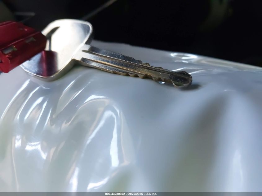 2004 Scion Xb VIN: JTLKT324940142830 Lot: 43280302