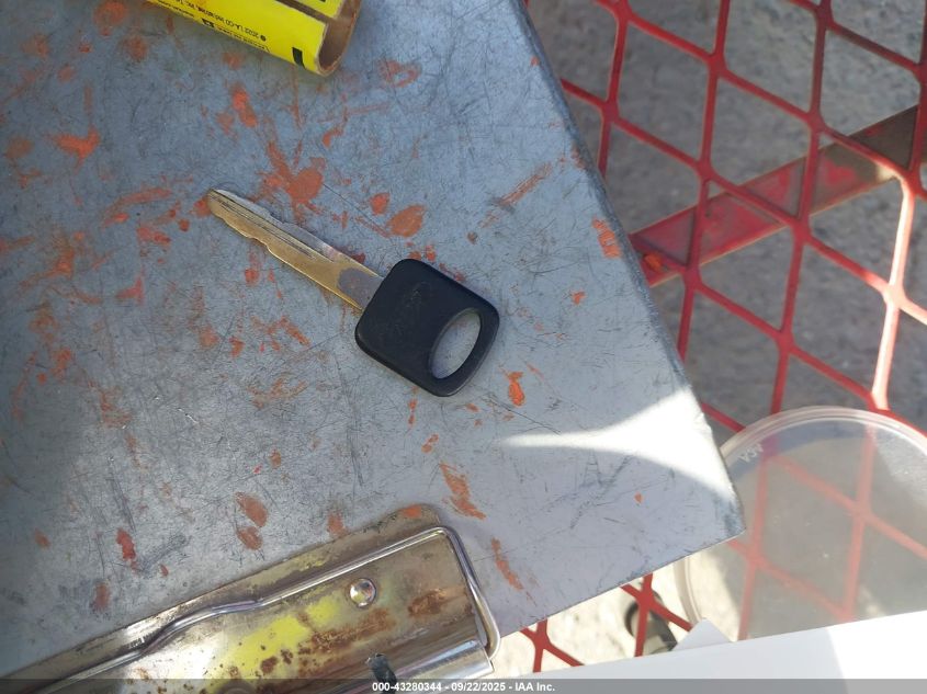 2003 Ford F-250 Lariat/Xl/Xlt VIN: 1FTNX21P93EB40189 Lot: 43280344