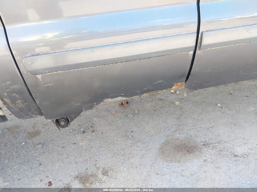 2003 Ford F-250 Lariat/Xl/Xlt VIN: 1FTNX21P93EB40189 Lot: 43280344