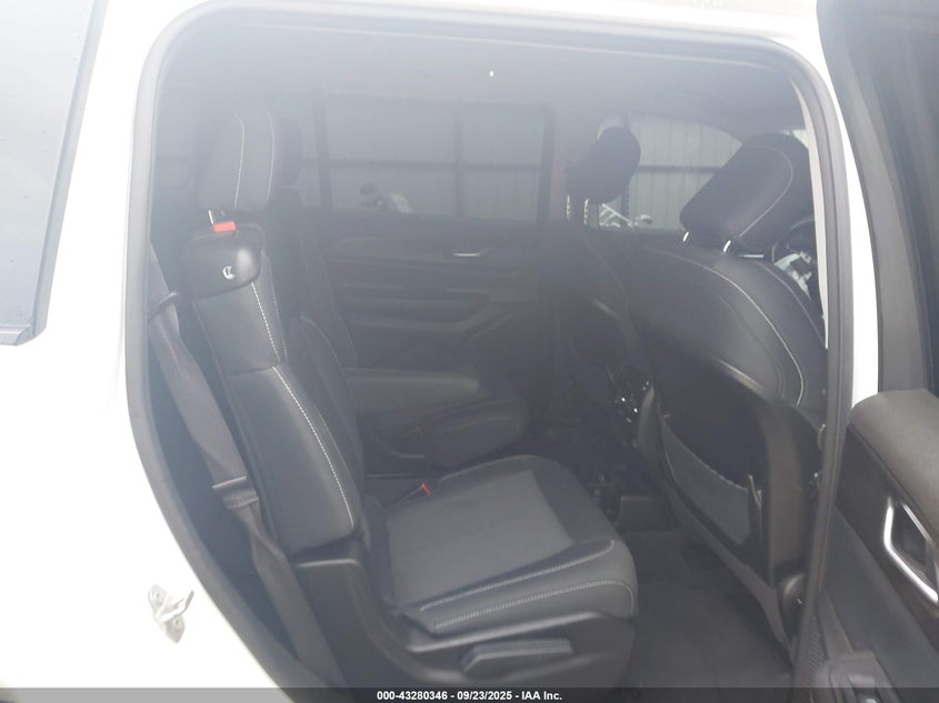 1C4RJJAG4P8843328 2023 JEEP GRAND CHEROKEE photo no. 8