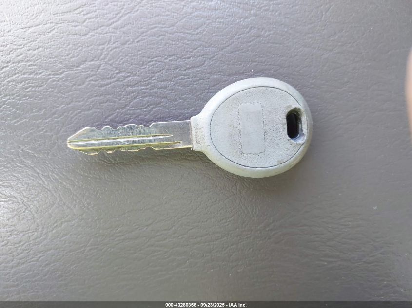 2003 Jeep Liberty VIN: 1J4GK4BK53W724736 Lot: 43280358