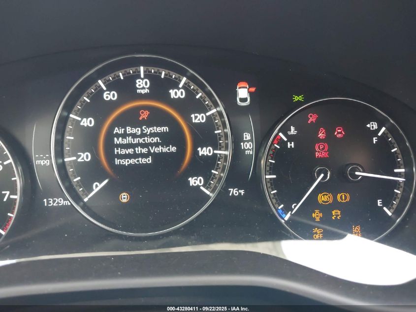 2025 Mazda Cx-30 2.5 S Carbon Edition/2.5 S Preferred Package VIN: 3MVDMBCM3SM845780 Lot: 43280411