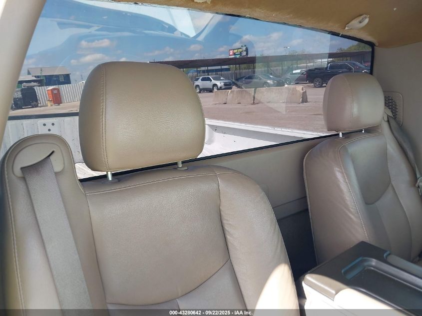 2003 Chevrolet Silverado 1500 Work Truck VIN: 1GCEC14V23Z253197 Lot: 43280642