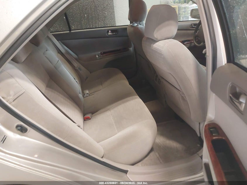 4T1BE32KX6U128818 2006 TOYOTA CAMRY photo no. 8