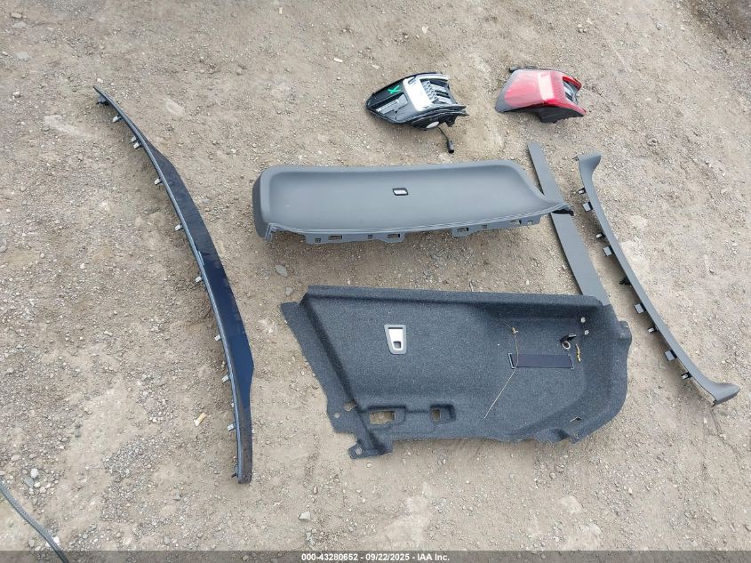 2023 Polestar 2 Long Range Single Motor/Long Range Single Motor Plus VIN: YSMEG3KA4PL114086 Lot: 43280652