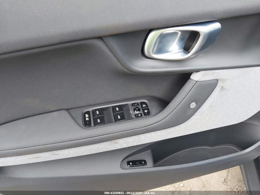 2023 Polestar 2 Long Range Single Motor/Long Range Single Motor Plus VIN: YSMEG3KA4PL114086 Lot: 43280652