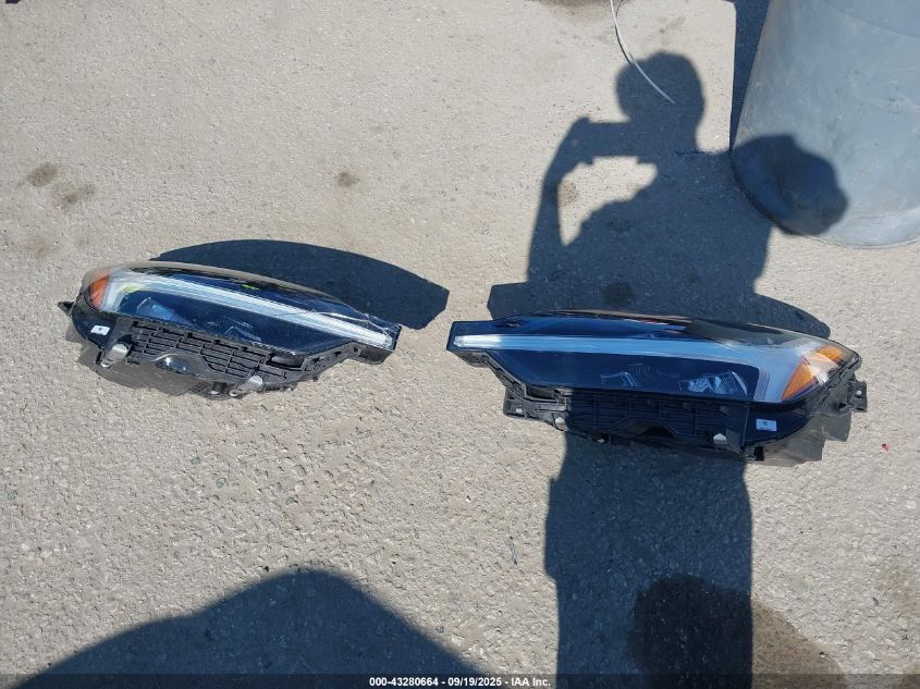 2023 Volvo Xc60 B5 Ultimate Bright Theme VIN: YV4L12DA9P1395144 Lot: 43280664