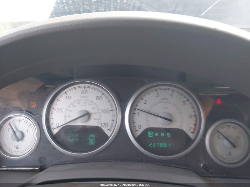 2010 Chrysler Town & Country Touring VIN: 2A4RR5DX8AR395323 Lot: 43280677