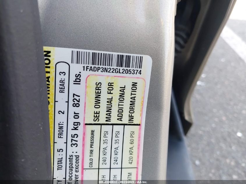 2016 Ford Focus Titanium VIN: 1FADP3N22GL205374 Lot: 43280685