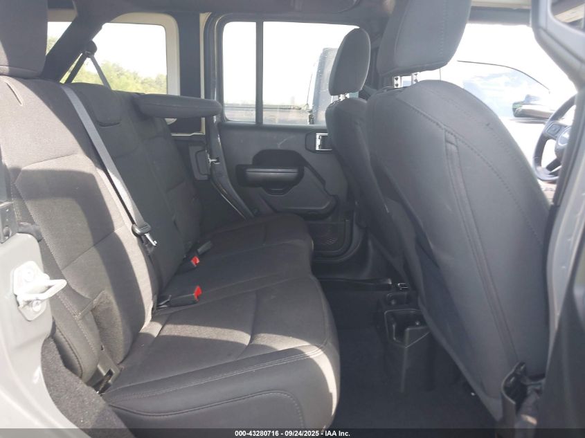 2020 Jeep Wrangler Unlimited Sport Altitude 4X4 VIN: 1C4HJXDG8LW252323 Lot: 43280716