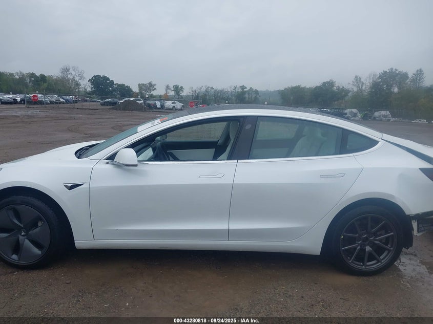 2019 Tesla Model 3 Long Range/Performance VIN: 5YJ3E1EB0KF494508 Lot: 43280818