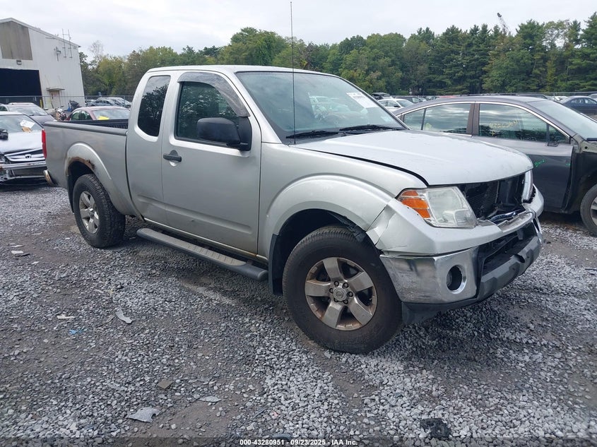 NISSAN FRONTIER SE