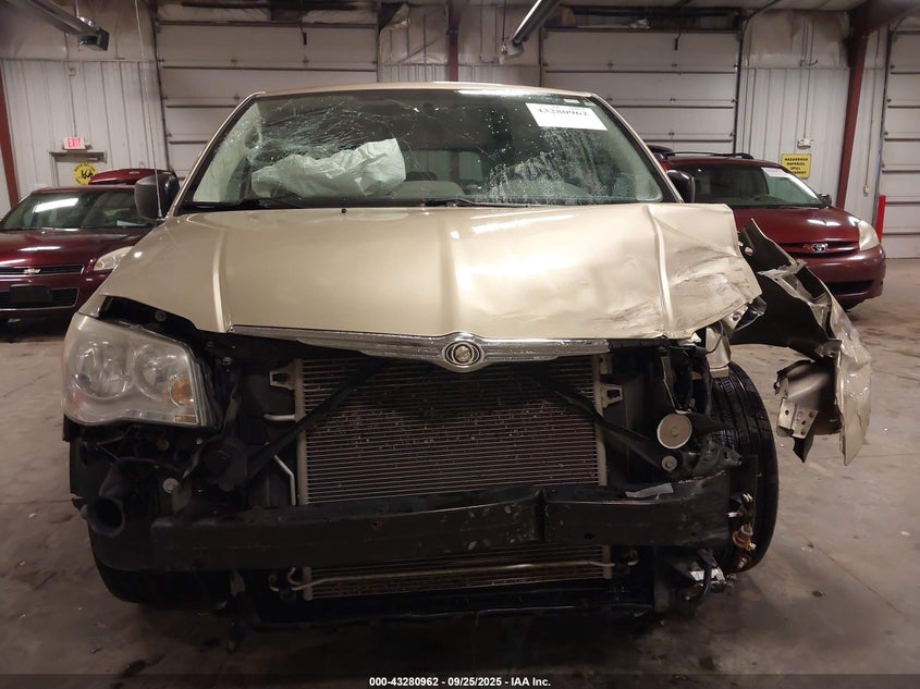 2010 Chrysler Town & Country New Lx VIN: 2A4RR2D16AR361276 Lot: 43280962