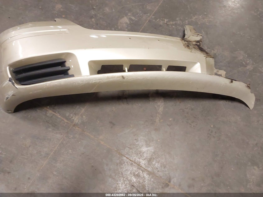 2010 Chrysler Town & Country New Lx VIN: 2A4RR2D16AR361276 Lot: 43280962