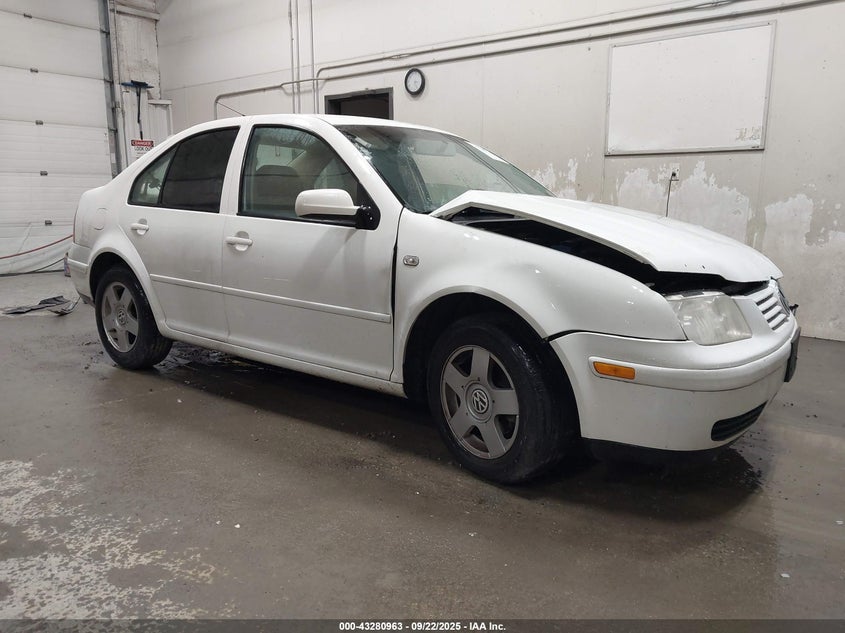 2001 Volkswagen Jetta Gls white sedan gasoline 3VWSS29M01M038943 photo #1