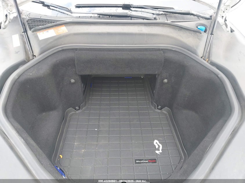 2014 Tesla Model S P85 VIN: 5YJSA1H14EFP50633 Lot: 43280981