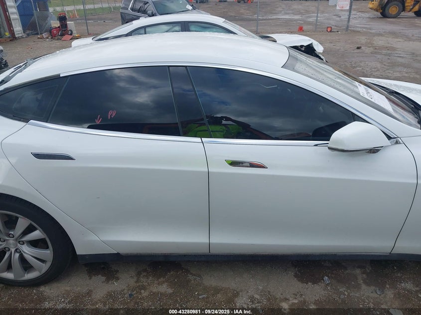 2014 Tesla Model S P85 VIN: 5YJSA1H14EFP50633 Lot: 43280981