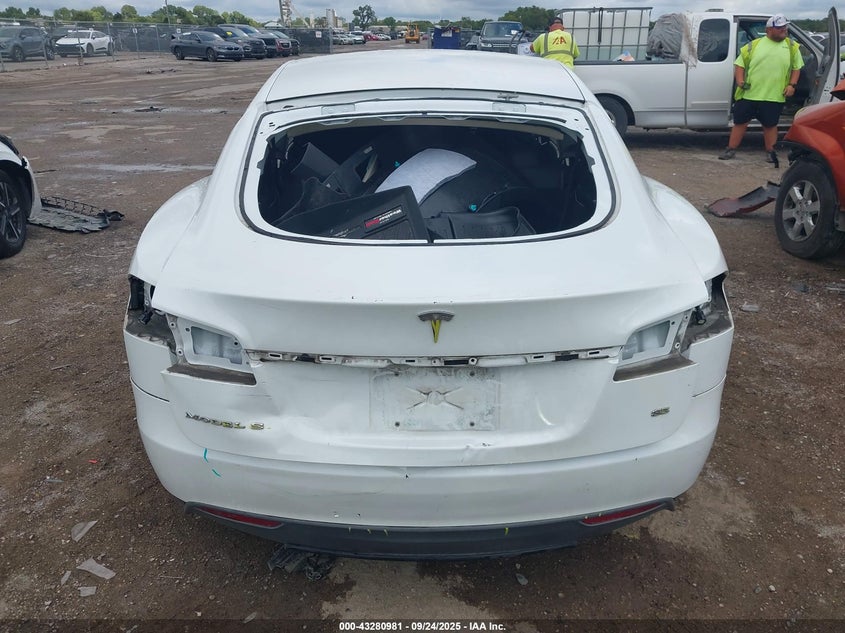 2014 Tesla Model S P85 VIN: 5YJSA1H14EFP50633 Lot: 43280981
