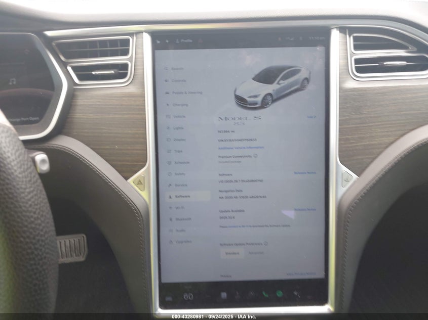 2014 Tesla Model S P85 VIN: 5YJSA1H14EFP50633 Lot: 43280981