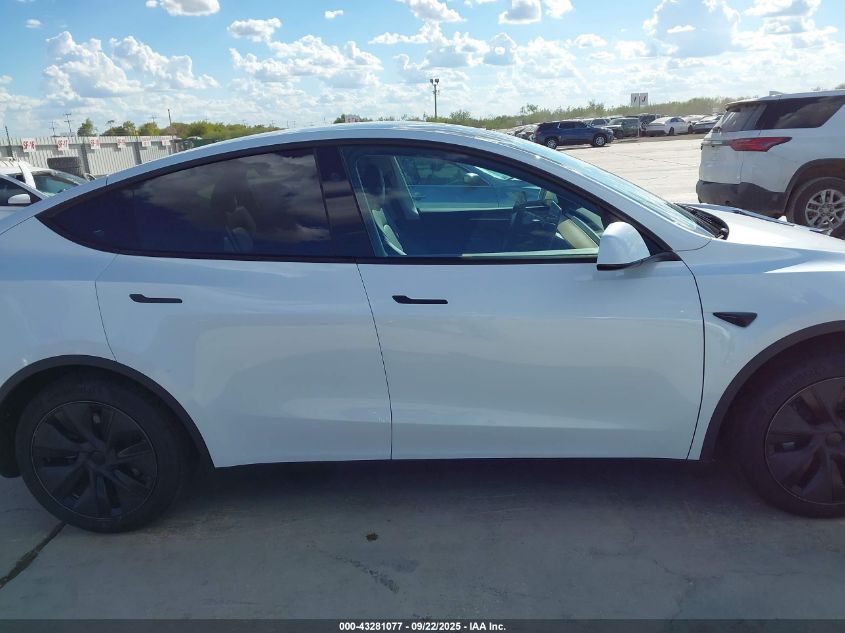 2025 Tesla Model Y Long Range Dual Motor All-Wheel Drive VIN: 7SAYGAEE2SF291066 Lot: 43281077