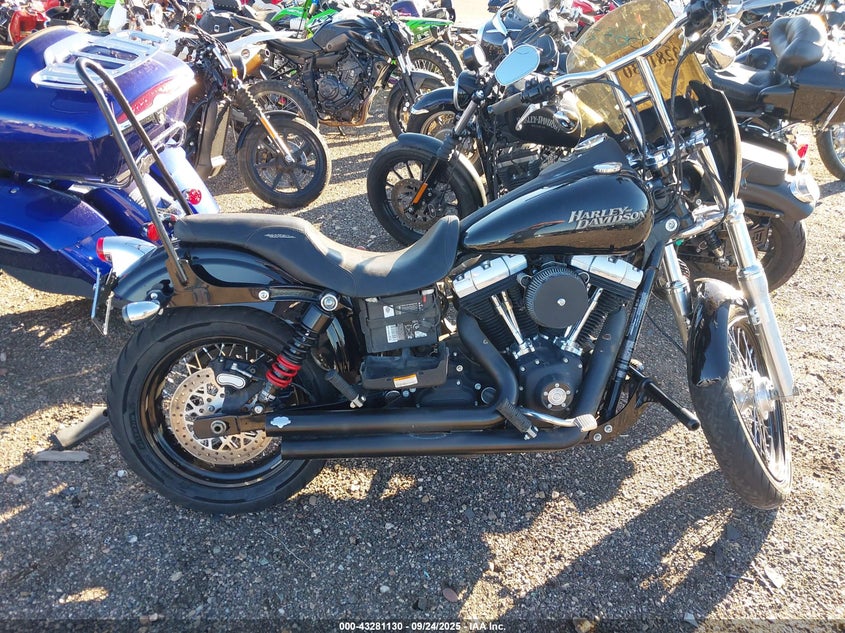 2012 Harley-Davidson Fxdb Dyna Street Bob VIN: 1HD1GX41XCC305633 Lot: 43281130