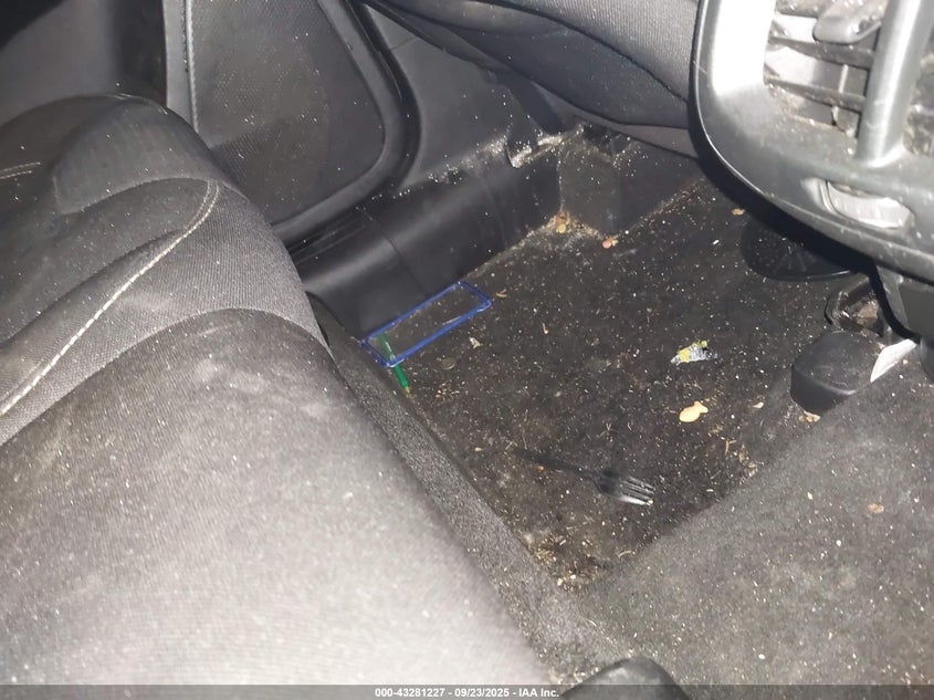 2015 JEEP CHEROKEE LATITUDE 1C4PJMCS1FW595057