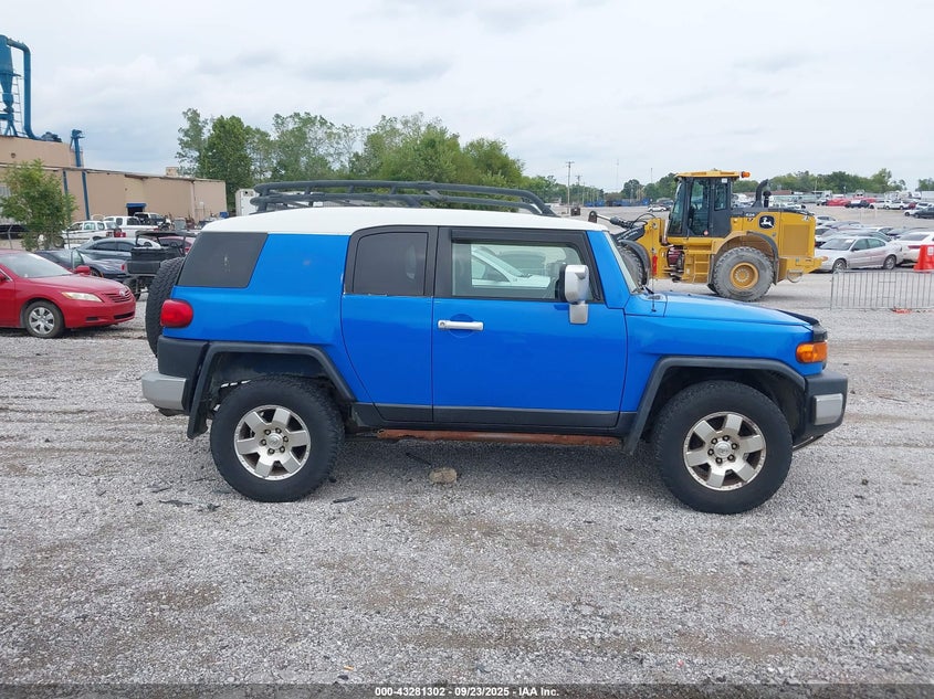 2007 Toyota Fj Cruiser VIN: JTEBU11F370010128 Lot: 43281302