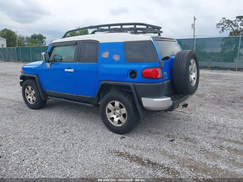 JTEBU11F370010128 2007 TOYOTA FJ CRUISER photo no. 3