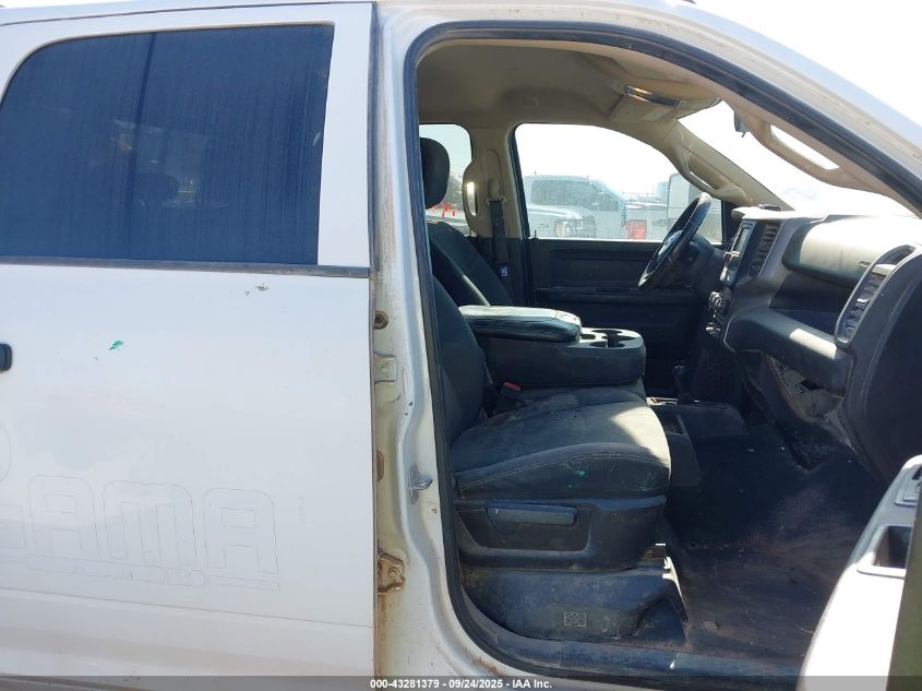 2019 Ram 3500 Tradesman 4X4 8' Box VIN: 3C63R3GJ1KG542040 Lot: 43281379