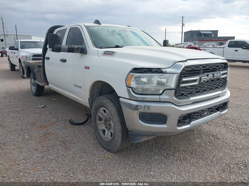 3C63R3GJ1KG542040 2019 Ram 3500 Tradesman 4X4 8' Box auction photo 1