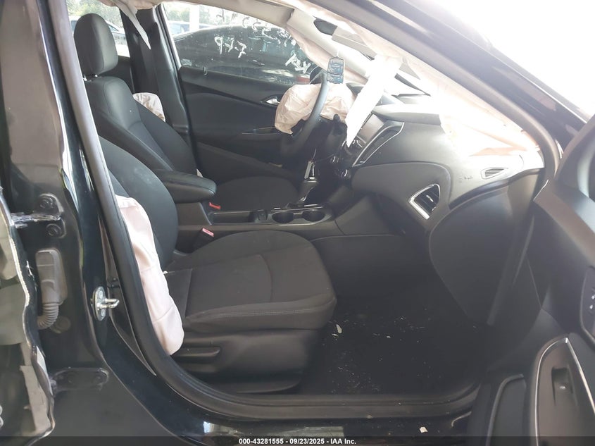 2018 CHEVROLET CRUZE LT AUTO 1G1BE5SM6J7102699