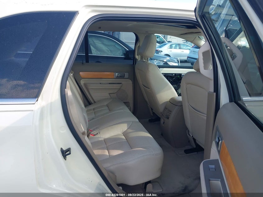 2007 Lincoln Mkx VIN: 2LMDU88C47BJ14692 Lot: 43281801