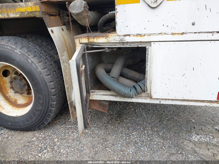 2004 International 7000 7600 VIN: 1HTWYAHT74J024791 Lot: 43281807