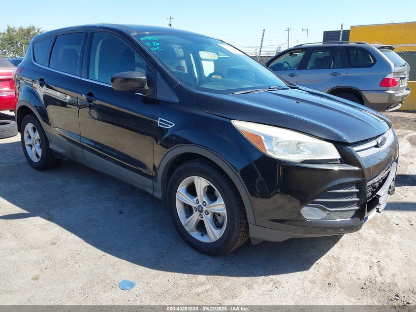 1FMCU0G98FUB08692 2015 Ford Escape Se auction photo 1