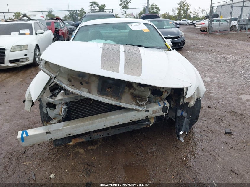 2004 Ford Mustang VIN: 1FAFP404X4F127394 Lot: 43281901