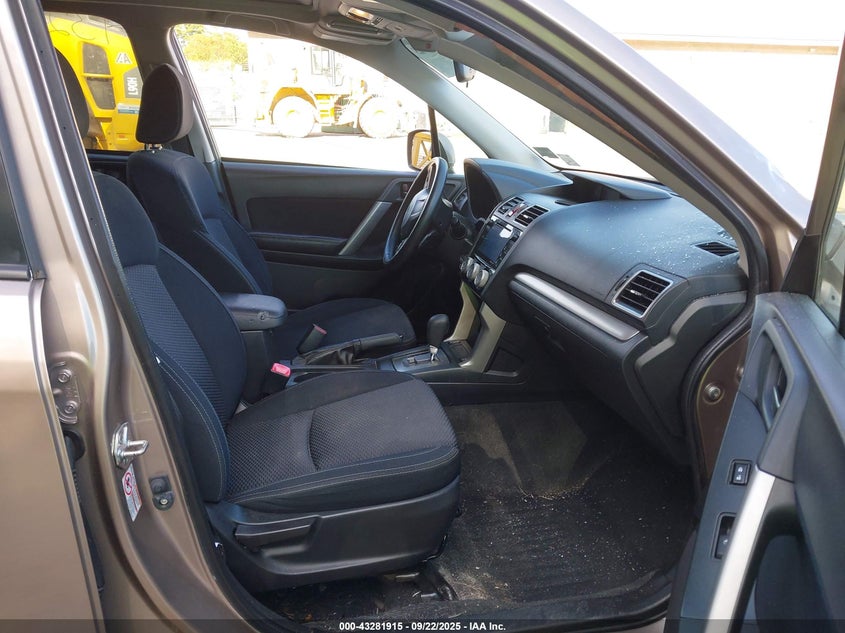 2016 SUBARU FORESTER 2.5I PREMIUM JF2SJAFC4GH501659