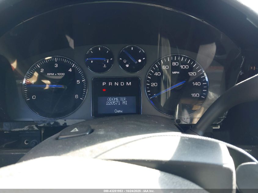 2007 Chevrolet Suburban 1500 Ltz VIN: 1GNFK16317J394776 Lot: 43281953